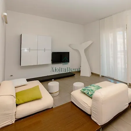 Charming House - Apartament *