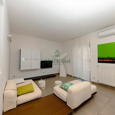 Apartament Charming House - *