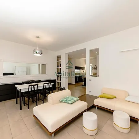 Apartament Charming House - *