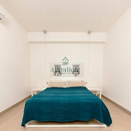 Charming House - Apartament *